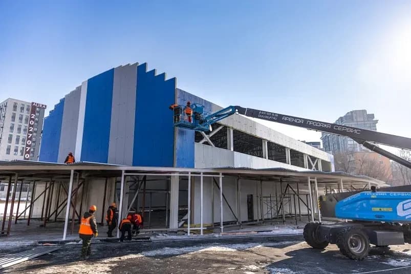 Во Владивостоке завершается строительство нового физкультурно-оздоровительного комплекса на стадионе «Строитель»