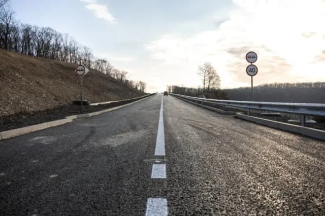 Во Владивостоке запущено движение по новой дороге, соединяющей Нейбута и трассу Седанка — Патрокл